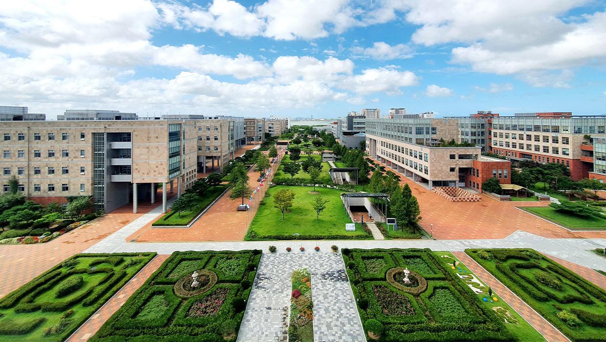 “Incheon National University Aims to Become a Lead 대표이미지